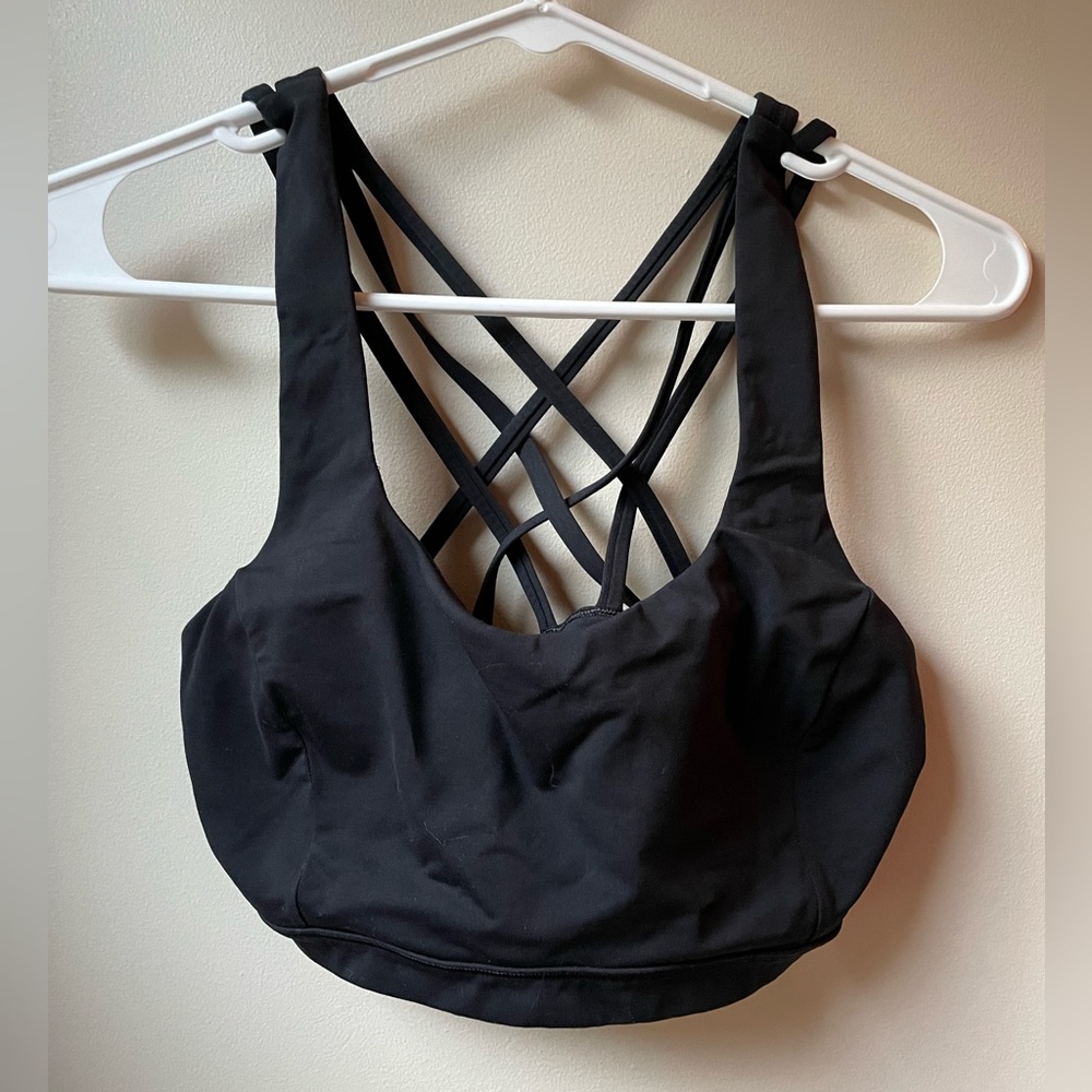 Lululemon Free to Be Serene Bra